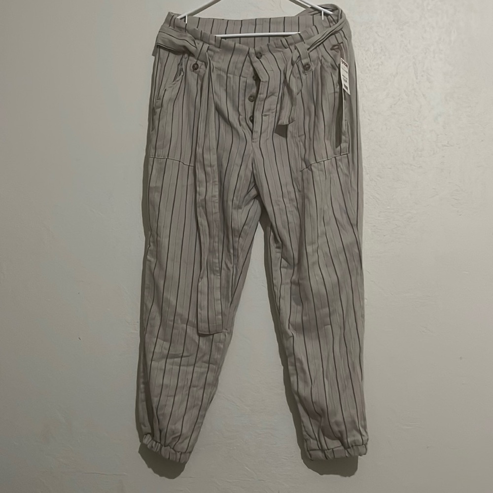 These are a size large, but I feel more like they’re bigger medium. Very light